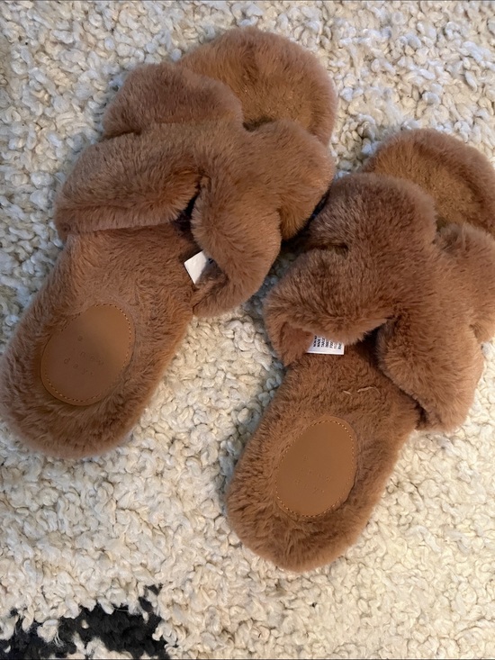 Shoes - Fuzzy Crisscross Slide Slippers in Camel Brown